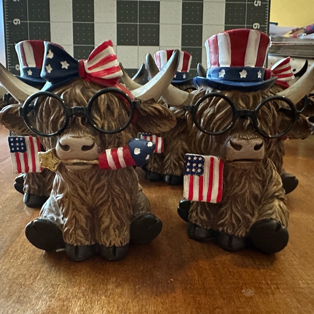 Patriotic Highland Cow Figurines
